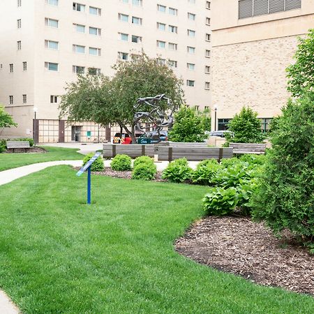 Days Inn By Wyndham Rochester Downtown 外观 照片